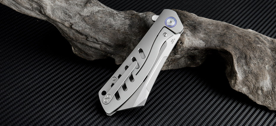 Artisan Cutlery Tomahawk ATZ-1815G S35VN Blade Titanium Handle Folding Knives