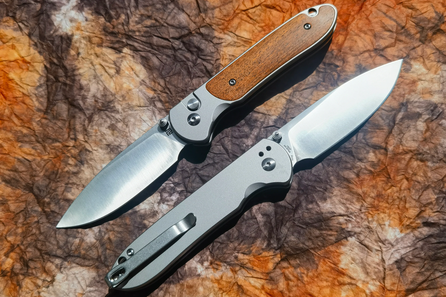 Knives vs. Daggers