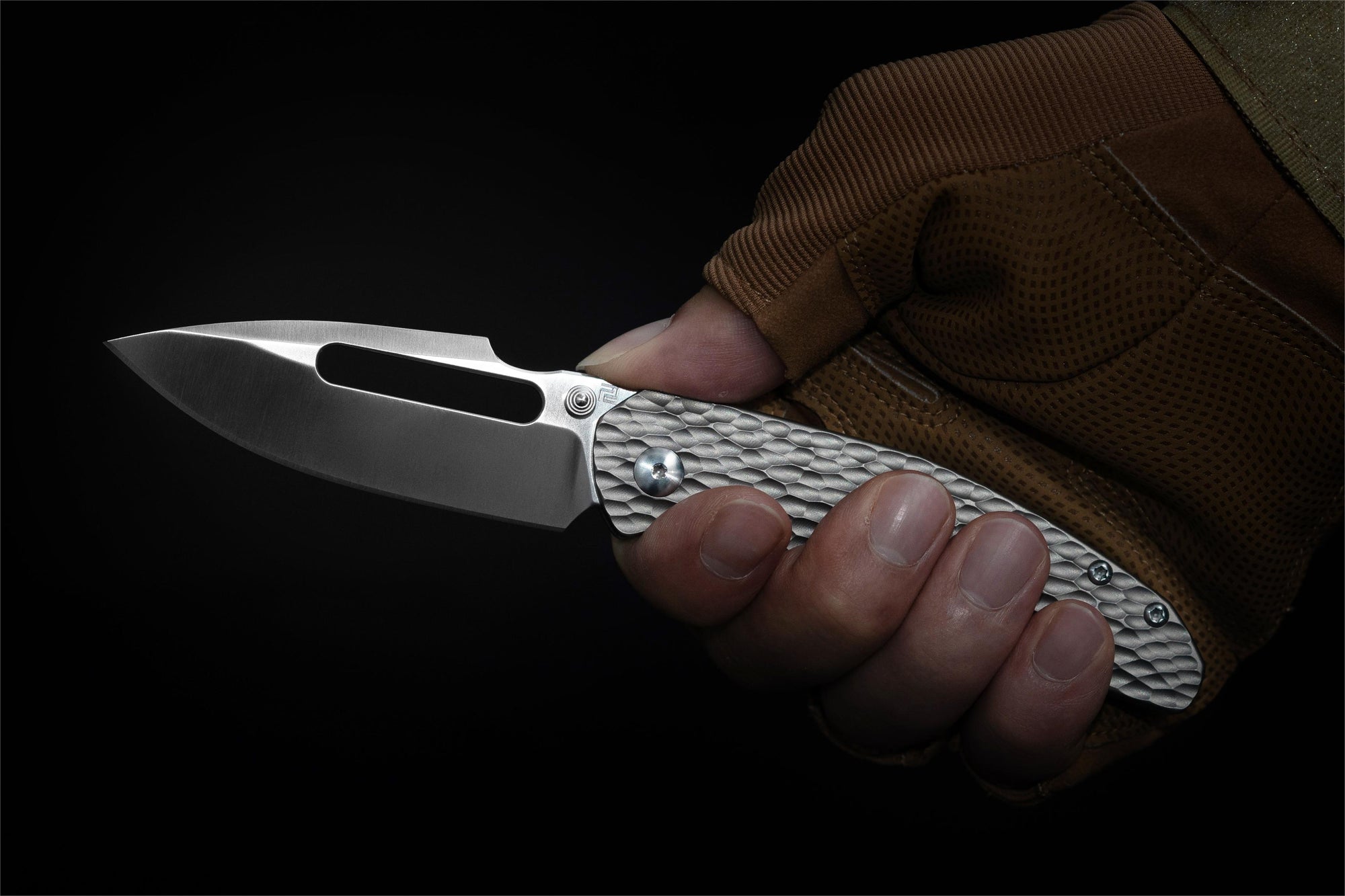 Unlocking the Popularity of the Flipper Knife