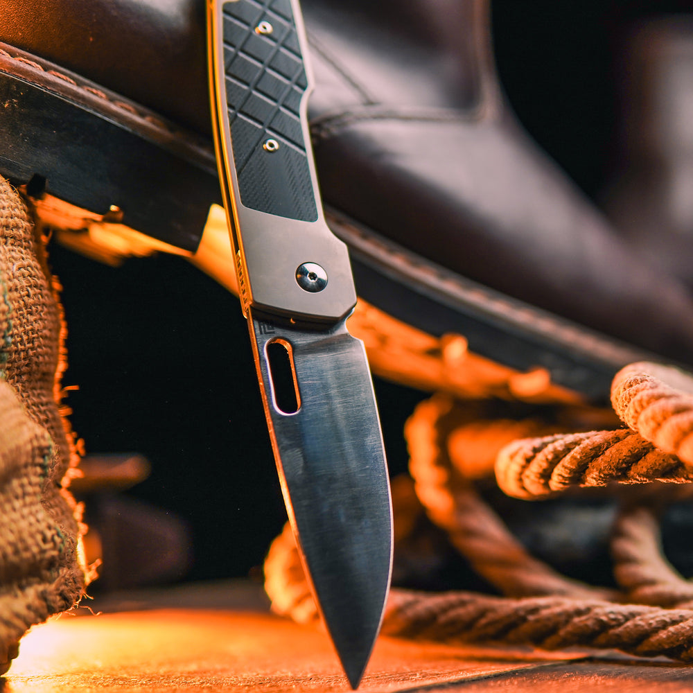 Building the Gambit: G10 Pawn