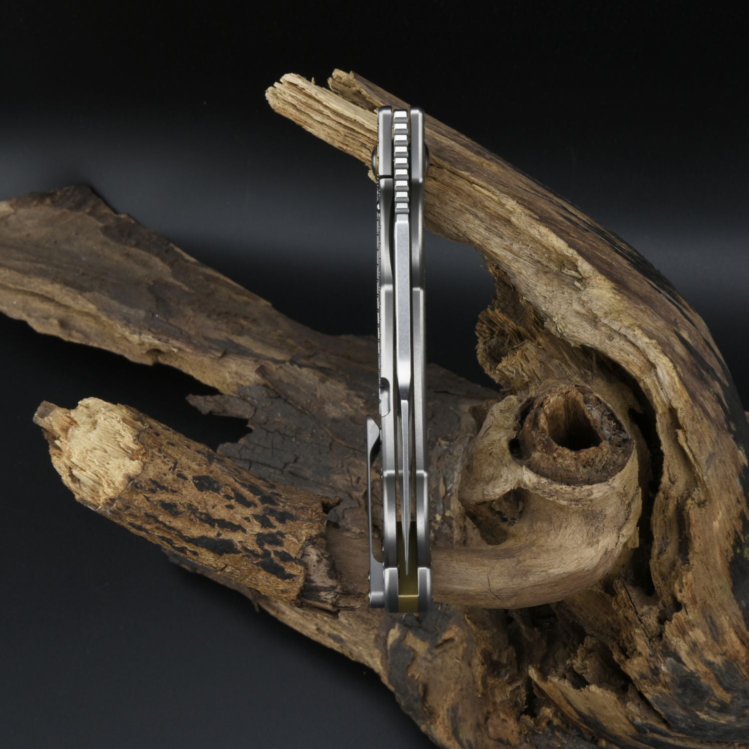 ARTISAN XCELLERATOR: Titanium Handle Folding Knife with CPM