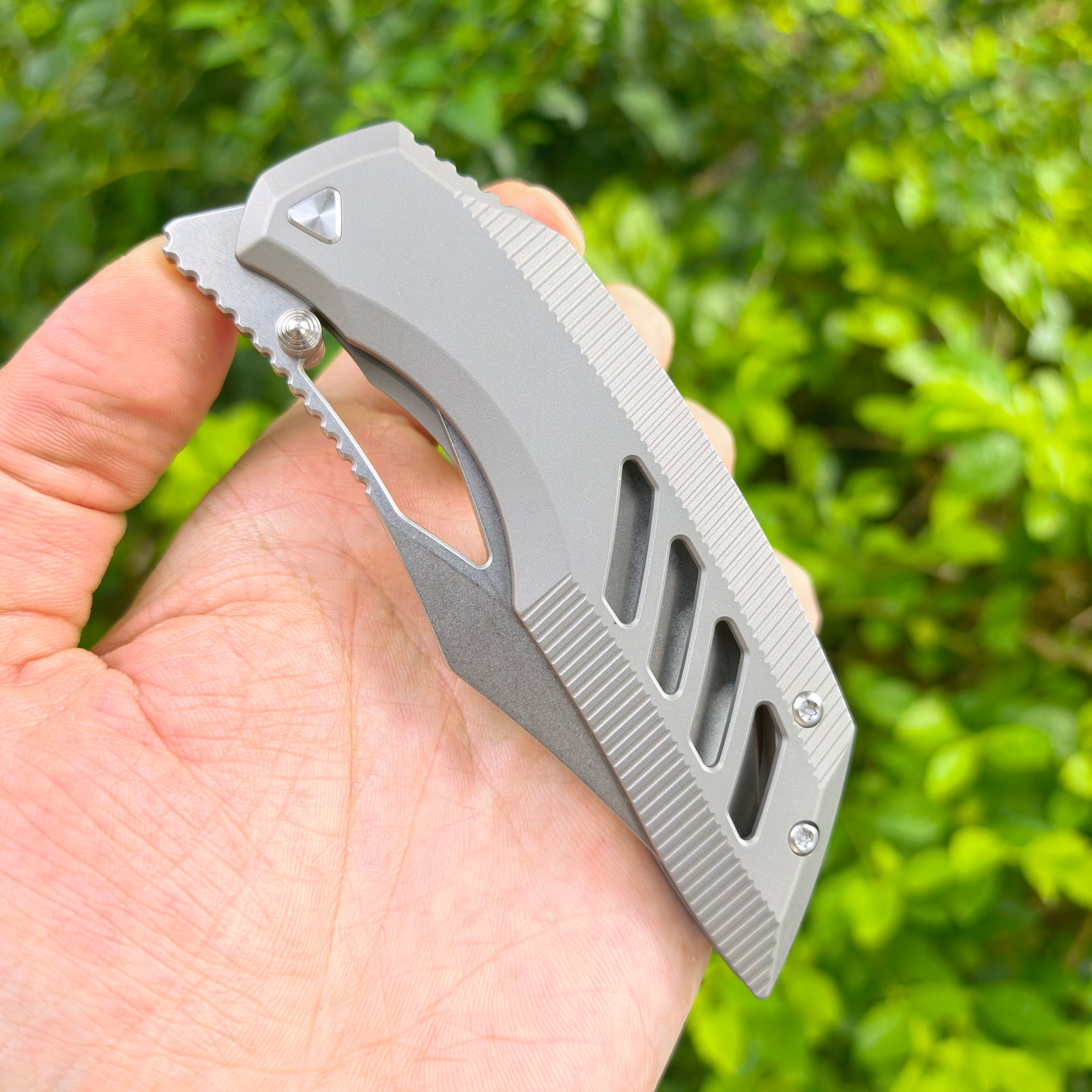 ArtisanCutlery Dark Wing ATZ-1887G S35VN Blade Titanium Handle Folding Knives(PROTOTYPE) Grey