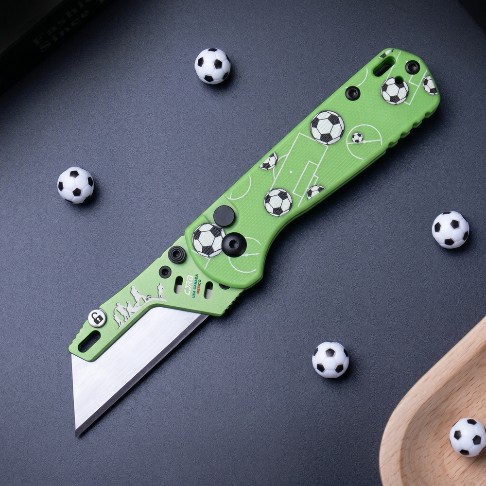 CJRB Boxer J1967 G10 Handle Folding Utility Knife, with 10 Extra Blades, Soccer Field Green Edition (Exclusive) J1967-GWC
