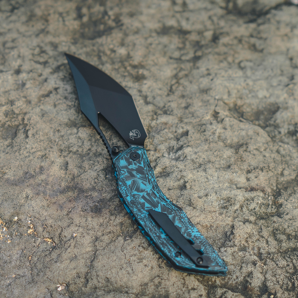 ArtisanCutlery Dark Wing Thumb Hole & Front Flipper Top Liner Lock EDC Knife Carbon Fiber(Glow in the dark) Handle(3.63'' CPM S90V Black PVD Coating Blade ) 1887G-GDBU