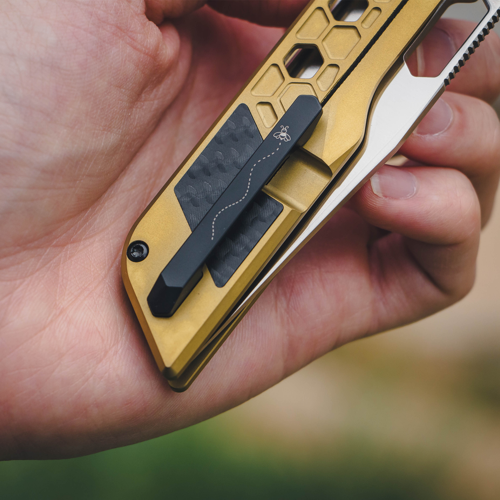 ArtisanCutlery Beest ATZ-1878G S35VN Blade Titanium Handle Folding Knives Gold