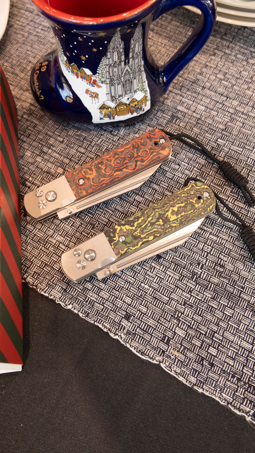 Artisan Cutlery Holm 1875 S90V Steel Blade TItanium and Fat Carbon Handle Folding Knives(Holiday Exclusive)