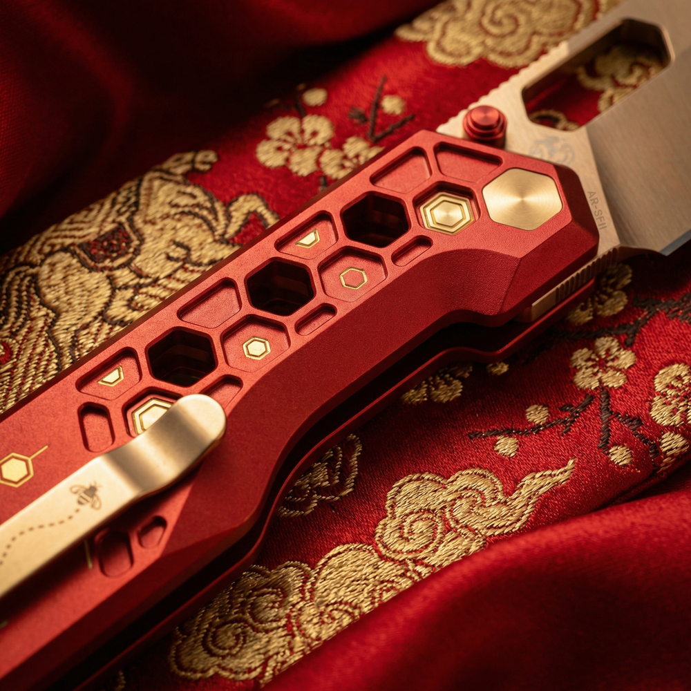 Pre-order | Artisan Cutlery Beest Liner Lock Front Flipper&Thumbs Hole Knife Red Aluminum Handle (3.65'' Rose Gold Coating AR-SFII Blade) 1878P-RE