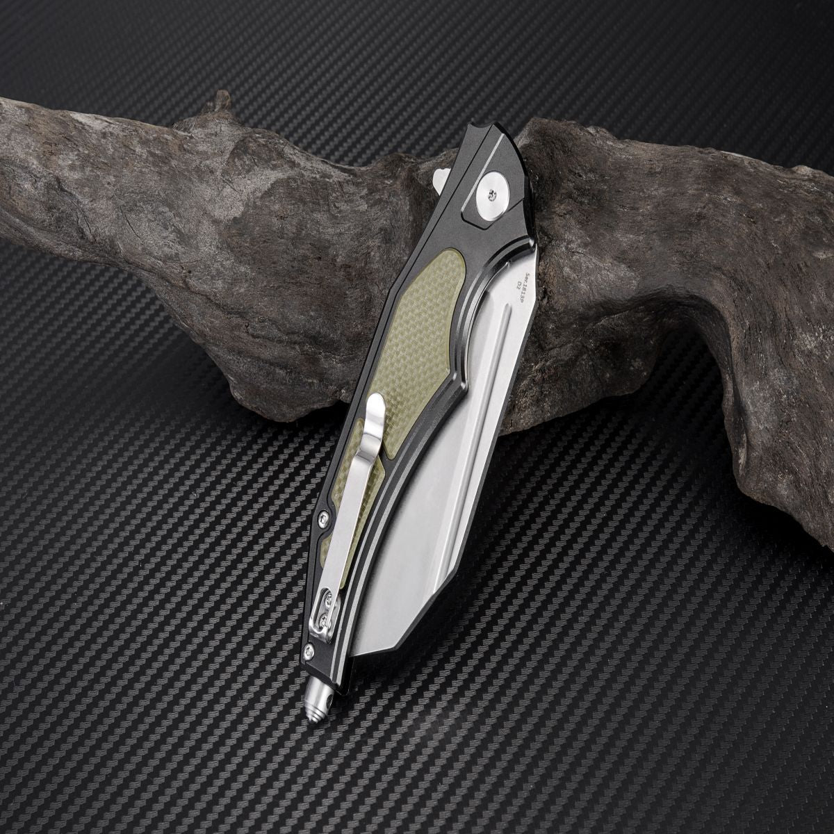 Artisan Cutlery Apache Nomad: D2 Blade, Aluminum Handles
