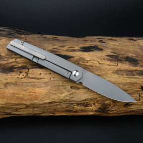 ARTISAN CUTLERY SIRIUS 1849G S35VN BLADE FAT CARBON AND TITANIUM HANDLE FOLDING KNIVES