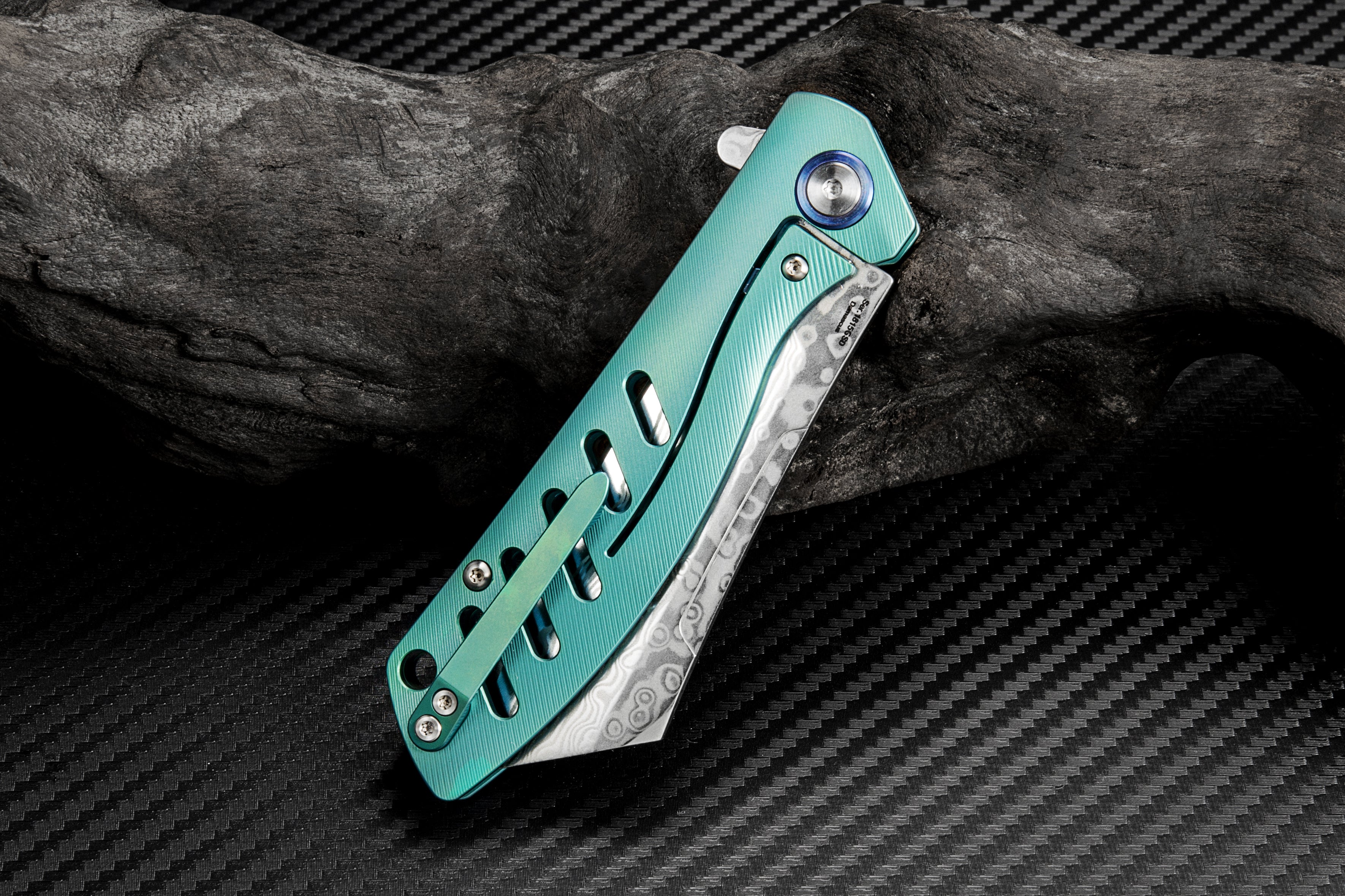 Artisan Cutlery Tomahawk ATZ-1815GSD Damascus Blade Titanium